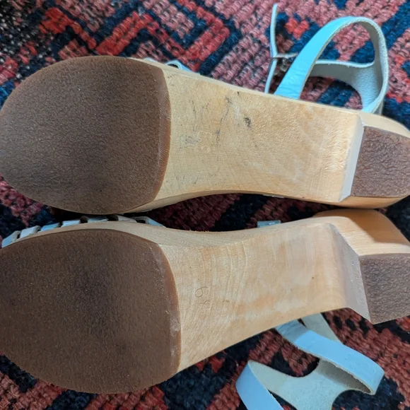 Blue & white swedish hasbeens - Picture 2 of 4